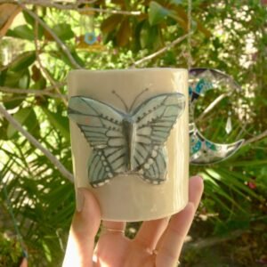Taza Mariposa En Relieve